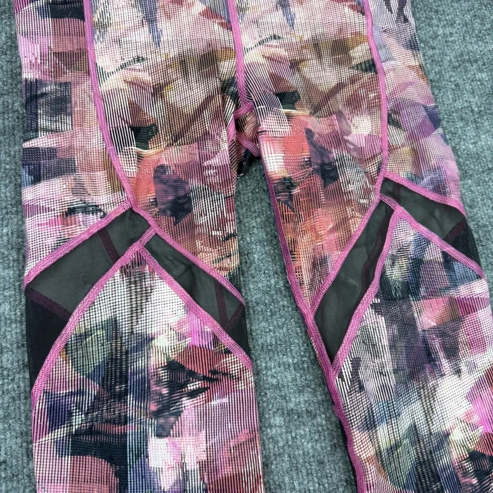 Lululemon On Pace Crop Leggings Size 4 Sun‎ Dazed Multi Pink Print Mesh Athletic